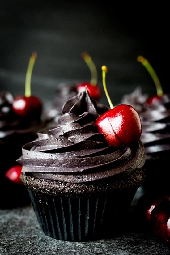 Halloween-Black-Cupcakes-with-Cherry-Filling-tall-2